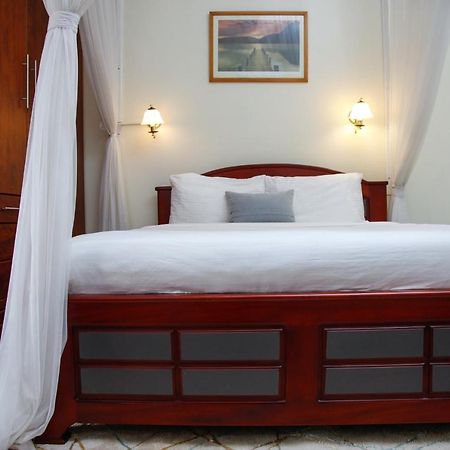 Fred And Winnie Bnb Kampala Ngoại thất bức ảnh
