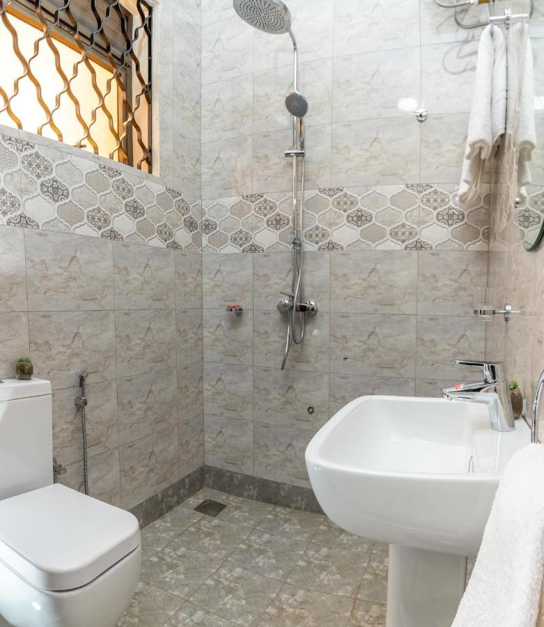 Fred And Winnie Bnb Kampala Ngoại thất bức ảnh