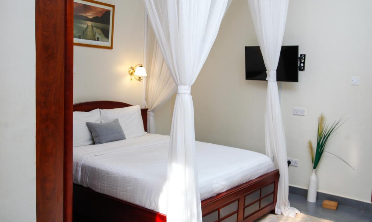 Fred And Winnie Bnb Kampala Ngoại thất bức ảnh