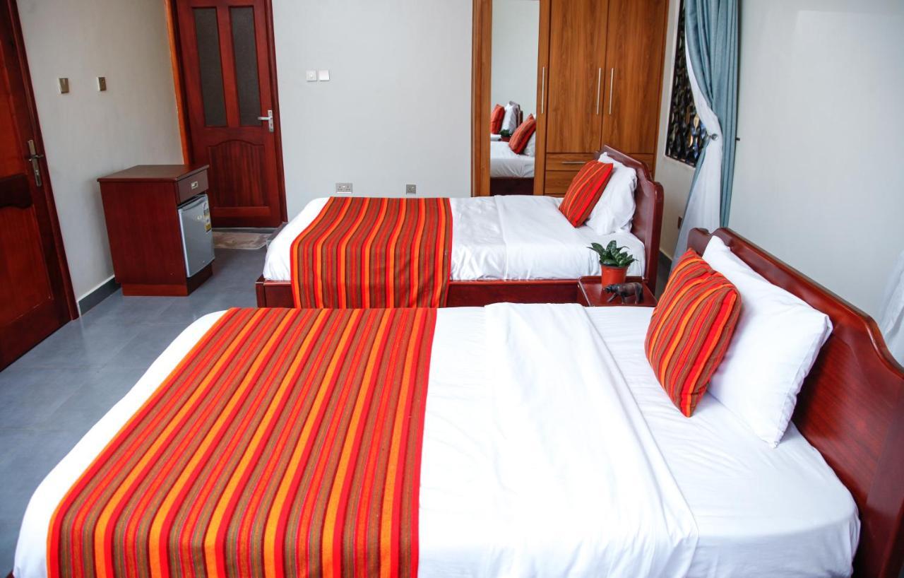 Fred And Winnie Bnb Kampala Ngoại thất bức ảnh