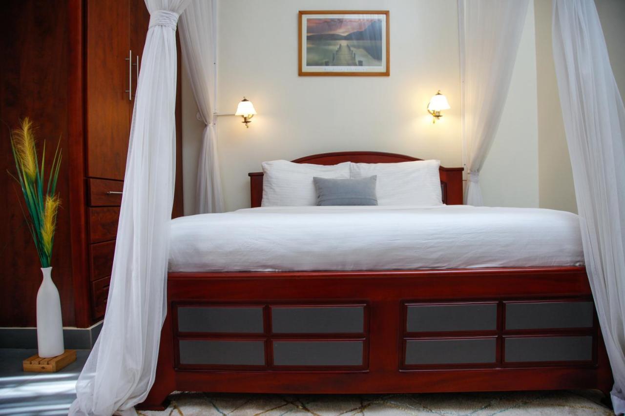 Fred And Winnie Bnb Kampala Ngoại thất bức ảnh